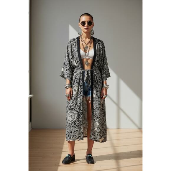Bali Batiks Jackets & Blazers - Bali Bagus Batik Boho Short Cotton Robe Kimono Coverup S/M Black White